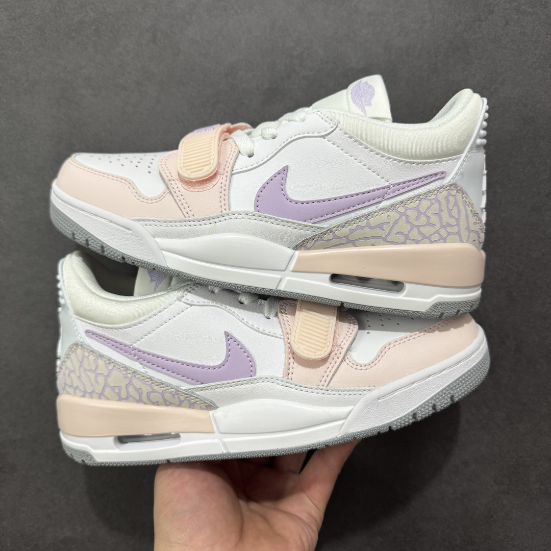 图片[12]-福利特价【GQ福利】Air Jordan Legacy AJ312 复古篮球鞋 市场最强独一档产物 全套原纸板楦头开发 原厂大底磨具加持立体防滑纹理 原档数据后跟TPU子母扣魔术贴 原装可视Air Sole气垫 原汁原味最完美的312代版型 唯一正确鞋头趴度弧度高度鞋身腰线 进口港宝加持 后跟自然饱满 全鞋荧光划线卡点 追求极致完美 每一双都是工艺品 多重QC质检 超越公司货的品控标准 实实在在的免检产品 鞋身采用了皮革材质打造 横跨鞋面的魔术贴十分吸睛 侧面的Swoosh Logo的一部分被鞋面遮挡了一部分 颇具玩味 魔术贴上标有NK标识 而鞋舌上是Jordan的经典红色飞翼Logo 后跟和鞋底均采用了AJ3的设计 后跟上同样也使用了经典的爆裂纹图案 货号：DV9127-101 尺码：36 36.5 37.5 38 38.5 39 40 40.5 41 42 42.5 43 44 44.5 45-选品中心