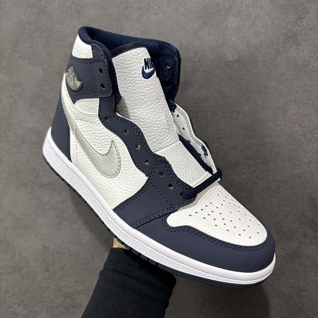 图片[3]-【公司级头层版】Air Jordan 1 High OG 高帮 AJ1 乔丹1代 aj1 乔1 高邦 金人吊牌 乔丹篮球鞋系列DC1788-100 采用正确头层皮组合荔枝纹头层皮革鞋面材质 中底注胶孔及缜密中底拉帮工艺 内置气垫及耐磨橡胶大底 尺码：36-47带半码-选品中心