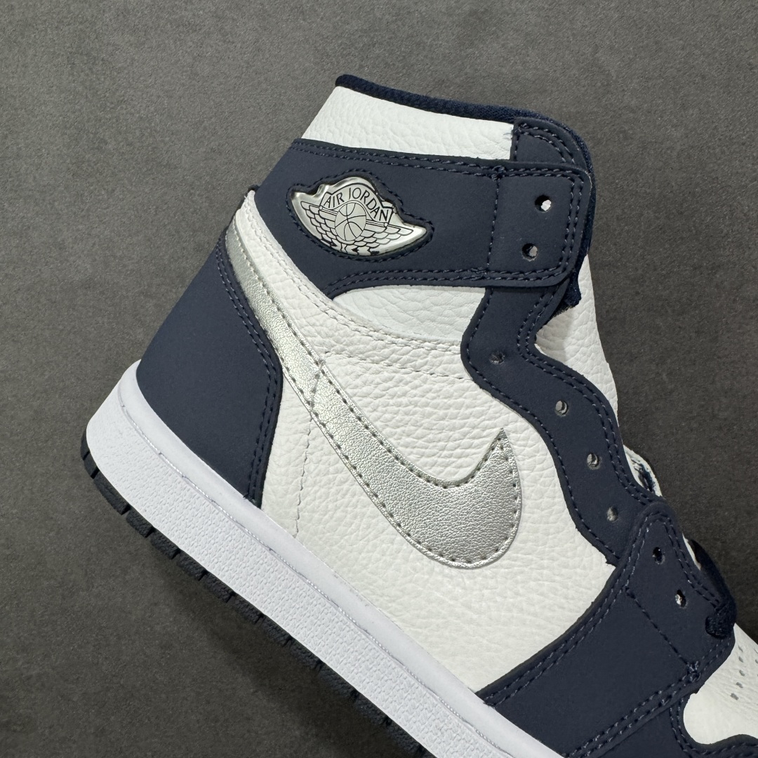 图片[6]-【公司级头层版】Air Jordan 1 High OG 高帮 AJ1 乔丹1代 aj1 乔1 高邦 金人吊牌 乔丹篮球鞋系列DC1788-100 采用正确头层皮组合荔枝纹头层皮革鞋面材质 中底注胶孔及缜密中底拉帮工艺 内置气垫及耐磨橡胶大底 尺码：36-47带半码-选品中心