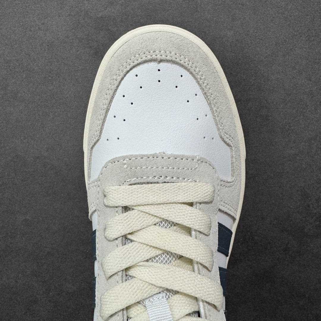 图片[8]-【公司级】Ad D-Pad Classic 复古低帮百搭休闲板鞋 复古风刮了这么久，花里胡哨的设计是真不少，时不时总得来点简约平衡一下。鞋型这边没啥特别，总之就复古。配色情况也差不多，不过关键位置上的几抹亮色点缀，倒是大幅提高了颜值和辨识度！材质方面突出一个稳，整个质感基本挑不出什么毛病。这样组合出来的鞋子，要说有多出彩那是没有，但日常通勤想必会很好用。 货号：JH8812 尺码：36 36.5 37 38 38.5 39 40 40.5 41 42 42.5 43 44 44.5 45 编码：YBB210220-选品中心