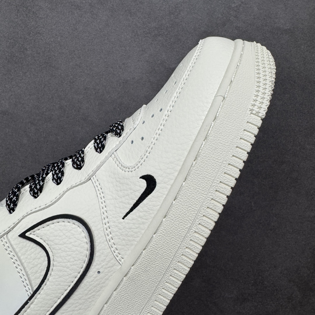 图片[5]-【定制版】NIke Air Force 1 \’07 Low 北面联名——白勾黑边”空军一号 低帮 运动鞋 休闲鞋 折边针车 工艺难度大 原楦头原纸板 原装鞋盒 定制五金配件 内置全掌气垫 原厂鞋底 货号：CS5288-062 尺码：36 36.5 37.5 38 38.5 39 40 40.5 41 42 42.5 43 44 44.5 45 编码：CCB310320-选品中心
