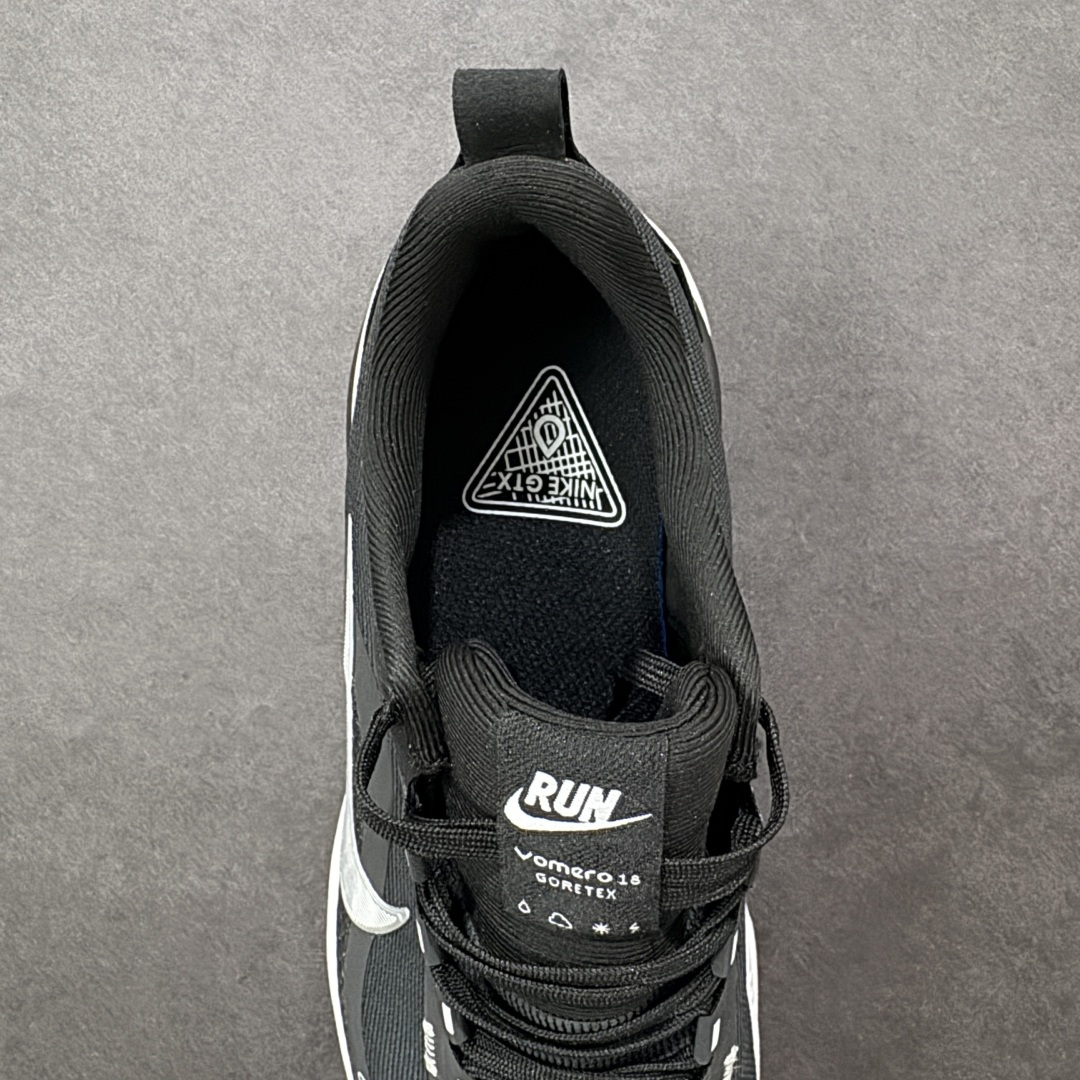 图片[7]-【公司级】Nike Vomero 18 Gore-Tex 耐克 迈柔18代 低帮 黑银色 经典舒适防滑耐磨低邦休闲跑步鞋 鞋身采用防水Gore-Tex网眼布和反光细节，双密度中底搭载出众回弹的ReactX泡绵，其上叠加轻盈ZoomXj泡绵，缔造非凡舒适感受。Storm-Treads外底提供可驾驭潮湿天气的强劲抓地力。 货号：HQ7001-002 尺码：36 36.5 37.5 38 38.5 39 40 40.5 41 42 42.5 43 44 44.5 45 46 编码：XSB230240-选品中心