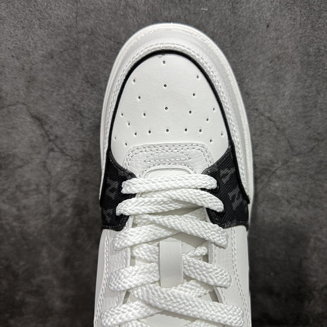 图片[5]-【纯原订单】MLB Chunky Liner Basic NY复古印花学长鞋系列低帮轻量增高厚底百搭休闲运动慢跑鞋板鞋 Korea韩国联名NY美国榄球纽约洋基队限定 市场第一梯队品质 韩国代购版本 MLB专用菱形双针中底布 重点细节中底布带注胶孔 原厂NFC感应吊牌 支持鉴定 一个两位数 原盒原标 全套原楦原纸板原厂数据开发 中韩文保养标贴 绿色防霉片 平台代购专供 独家一比一RB+MD组合大底 高频后跟小人Logo精准对位立体饱满 正确网布加超迁鞋面 转印中底走线紧密 转印Logo工艺表层防刮不掉色 尺码：36 36.5 37.5 38 38.5 39 40 40.5 41 42 42.5 43 44 44.5 45-选品中心