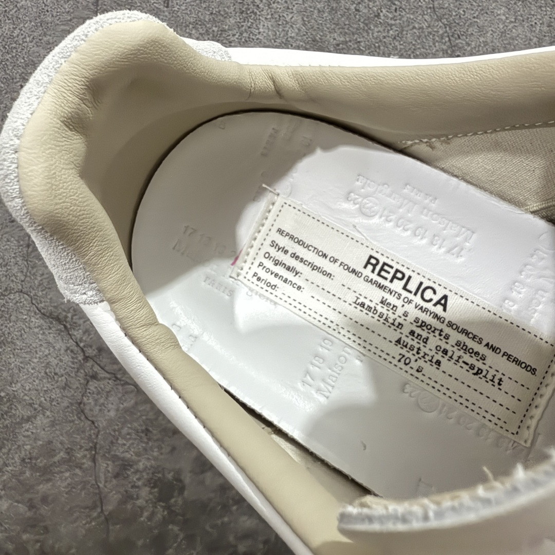 图片[8]-【ZOK纯原】Maison Margiela Calfskin Replica MM6 马吉拉复古低帮时尚德训鞋 私人订单打造 高端零售专供批次 全套原楦原纸板原厂数据开发 全鞋荧光划线卡点 胶水把控整洁度追求极致完美 多重QC质检 超越公司货的品控标准 实实在在的免检产品 原盒原配防尘袋购物卡 全网唯一正确0-23数字排版 一比一间距字体 内里全头层小羊皮 原版防滑鞋底设计 灰色翻毛牛皮 白色细纹贝利头层皮 依照原版逐帧开发 原装淡粉纸板中底带编号钢印 尺码：35 36 36.5 37 38 39 40 41 42 42.5 43 44 44.5 45-选品中心