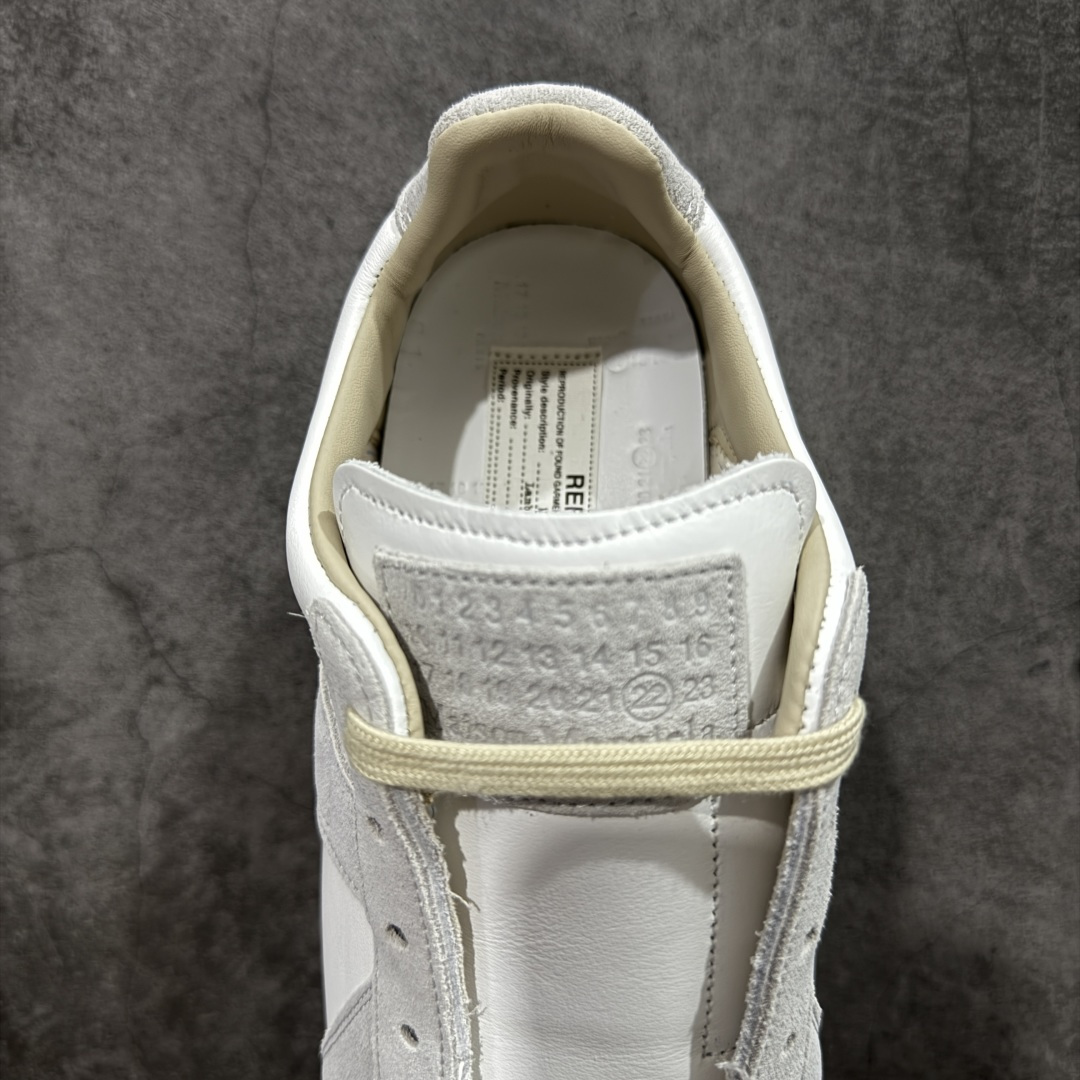 图片[8]-【ZOK纯原】Maison Margiela Calfskin Replica MM6 马吉拉复古低帮时尚德训鞋 私人订单打造 高端零售专供批次 全套原楦原纸板原厂数据开发 全鞋荧光划线卡点 胶水把控整洁度追求极致完美 多重QC质检 超越公司货的品控标准 实实在在的免检产品 原盒原配防尘袋购物卡 全网唯一正确0-23数字排版 一比一间距字体 内里全头层小羊皮 原版防滑鞋底设计 灰色翻毛牛皮 白色细纹贝利头层皮 依照原版逐帧开发 原装淡粉纸板中底带编号钢印 尺码：35 36 36.5 37 38 39 40 41 42 42.5 43 44 44.5 45-选品中心