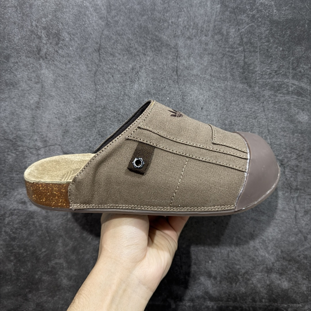 【神版】adidas originals Adimule 阿迪勃肯 帆布棕色 舒适百搭 防磨包头一脚蹬拖鞋 货号：JP9189 尺码：35.5-45半码-选品中心