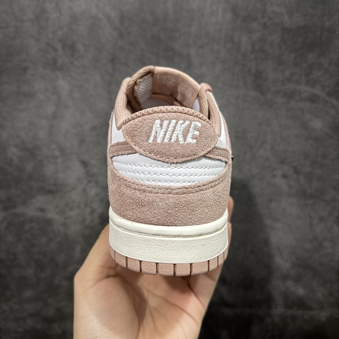 图片[4]-【CS纯原版】DUNK 官方新版双勾 马年限定🔥金勾浅白粉 马上发财❗️马上有钱❗️ 纯原大厂出品 顶级版本👏 原装头层材料 独家版型蒸餾加工 帶來的是更好的视觉和脚感体验 大厂纯原品质出货 清洁度 电绣工艺 皮料切割干净无任何毛边 细节完美 货号：IB4417-102 尺码：36 36.5 37.5 38 38.5 39 40 40.5 41 42 42.5 43 44 44.5 45 46-选品中心