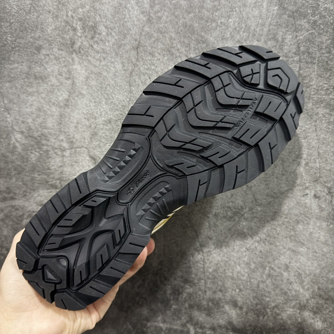 图片[9]-【A1外贸版】Salomon XT-QUEST ADV 萨洛蒙情侣款户外机能鞋 477810 全新外贸大厂出品 细节品质大改进 独立私模 最大做到47.5码 全鞋采用为原厂一致材料打造 全新鞋型 相对市场版本 版型更正 全新玻璃冲刀 清洁度提升 同步原版左右鞋带孔的间距加大（市场版间距太小） 网面与鞋头材料校对一致无色差（市面版本有色差） 大底contagrip凹陷程度同步原版（市面版都有差别） 鞋舌两侧鞋帮脚踝处更加直挺（之前老版往中间踏） 鞋头处添加☯️太极标 所有细节多次修改校正 坚持同步原版无差别 毋庸置疑全市场最好的版本💪🏻终端优势供应 尺码：36 36.5 37.5 38 38.5 39 40 40.5 41 42 42.5 43 44 44.5 45 46 47.5-选品中心