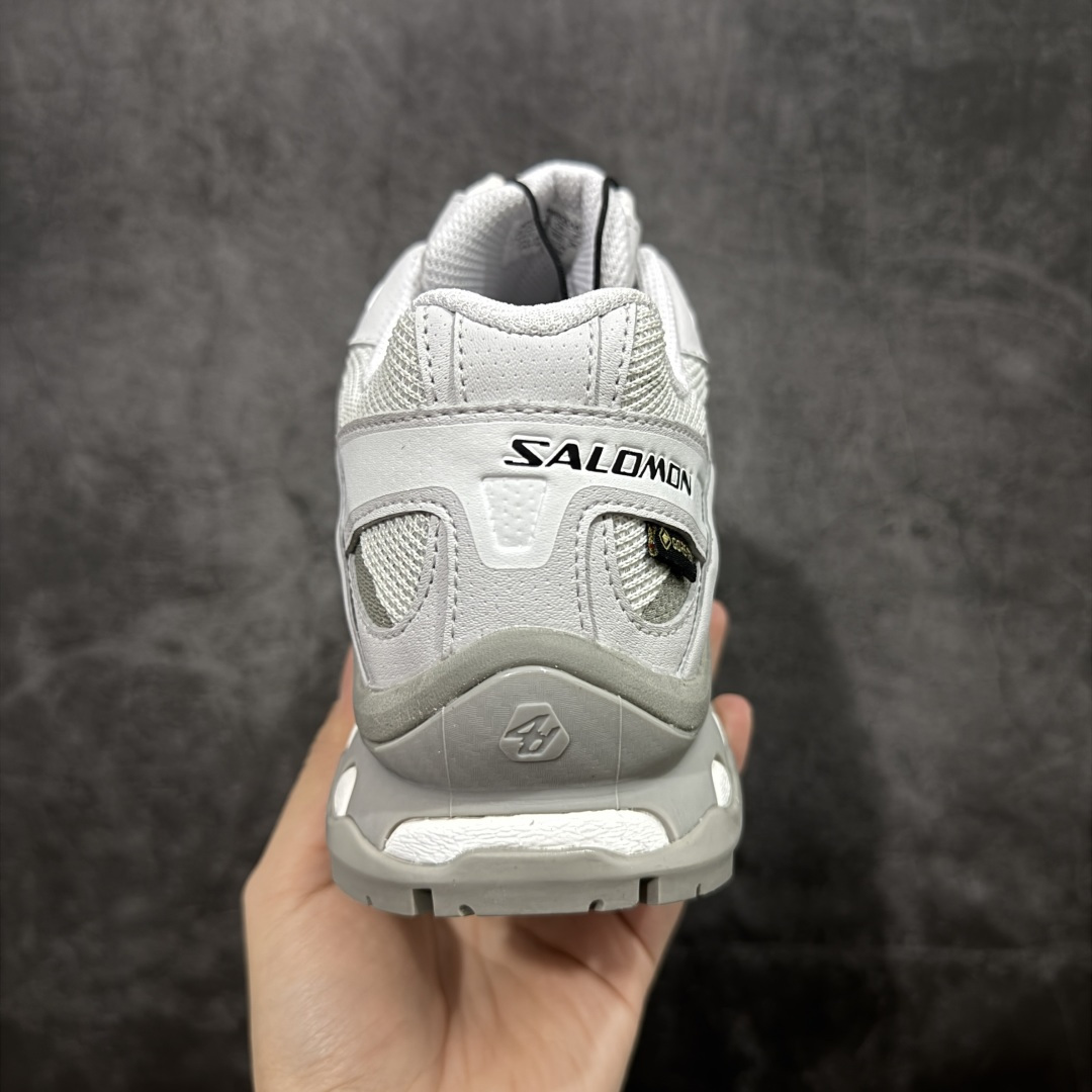 图片[4]-【A1外贸版】Salomon XT-QUEST ADV 萨洛蒙情侣款户外机能鞋 474296 全新外贸大厂出品 细节品质大改进 独立私模 最大做到47.5码 全鞋采用为原厂一致材料打造 全新鞋型 相对市场版本 版型更正 全新玻璃冲刀 清洁度提升 同步原版左右鞋带孔的间距加大（市场版间距太小） 网面与鞋头材料校对一致无色差（市面版本有色差） 大底contagrip凹陷程度同步原版（市面版都有差别） 鞋舌两侧鞋帮脚踝处更加直挺（之前老版往中间踏） 鞋头处添加☯️太极标 所有细节多次修改校正 坚持同步原版无差别 毋庸置疑全市场最好的版本💪🏻终端优势供应 尺码：36 36.5 37.5 38 38.5 39 40 40.5 41 42 42.5 43 44 44.5 45 46 47.5-选品中心