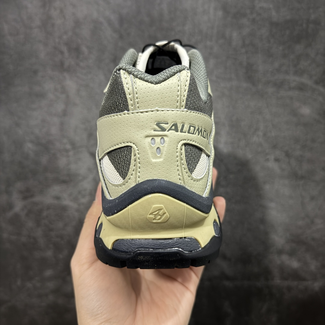 图片[4]-【A1外贸版】Salomon XT-QUEST ADV 萨洛蒙情侣款户外机能鞋 香槟色 417590 全新外贸大厂出品 细节品质大改进 独立私模 最大做到47.5码 全鞋采用为原厂一致材料打造 全新鞋型 相对市场版本 版型更正 全新玻璃冲刀 清洁度提升 同步原版左右鞋带孔的间距加大（市场版间距太小） 网面与鞋头材料校对一致无色差（市面版本有色差） 大底contagrip凹陷程度同步原版（市面版都有差别） 鞋舌两侧鞋帮脚踝处更加直挺（之前老版往中间踏） 鞋头处添加☯️太极标 所有细节多次修改校正 坚持同步原版无差别 毋庸置疑全市场最好的版本💪🏻终端优势供应 尺码：36 36.5 37.5 38 38.5 39 40 40.5 41 42 42.5 43 44 44.5 45 46 47.5-选品中心