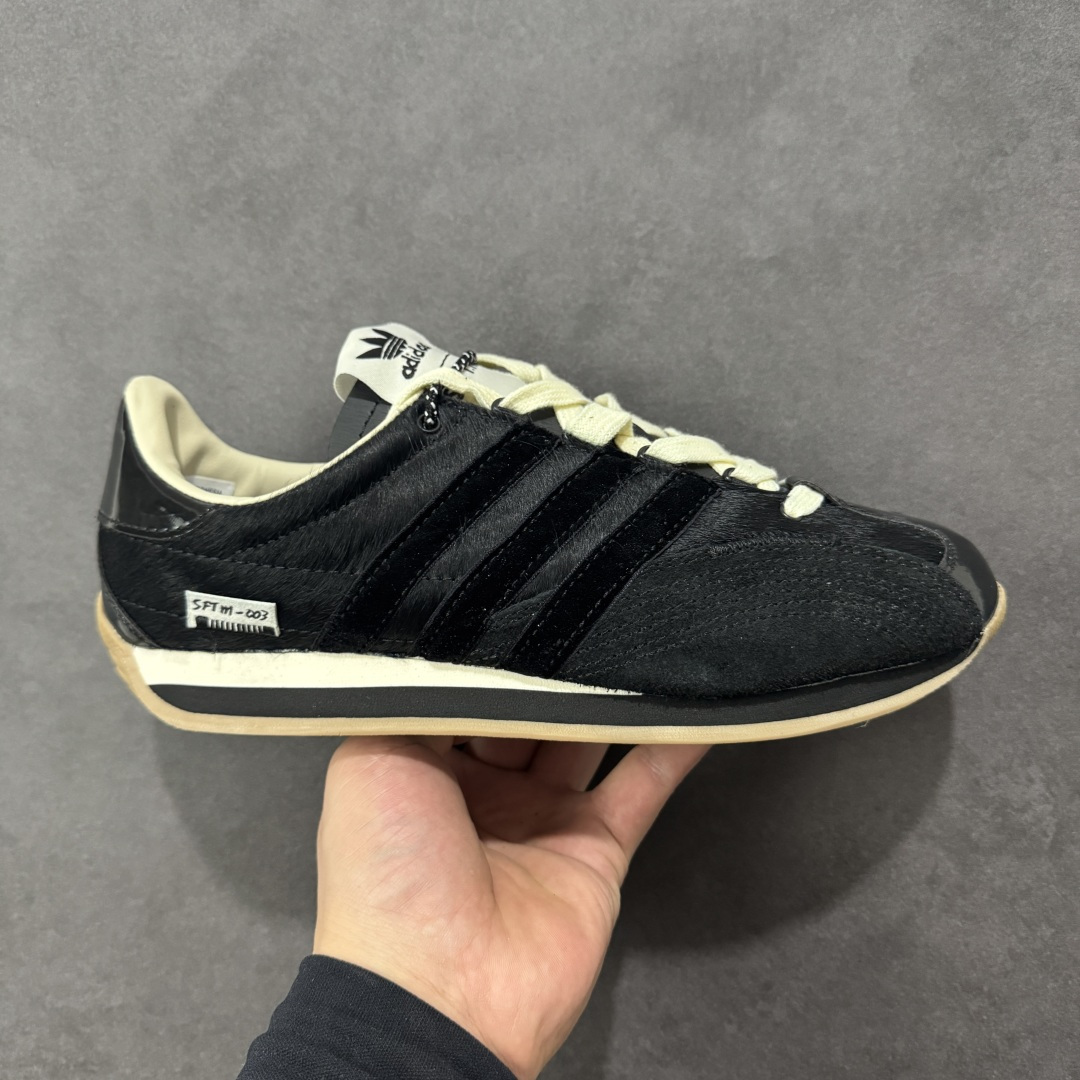 福利特价【GQ福利】SONG FOR THE MUTE x adidas originals COUNTRY OG 舒适 防滑耐磨 低帮 生活休闲鞋 男女同款 黑色JH9010 尺码35.5 36 36.5 37.5 38 38.5 39 40 40.5 41 42 42.5 43 44 44.5 45 编码：GQA170180-选品中心