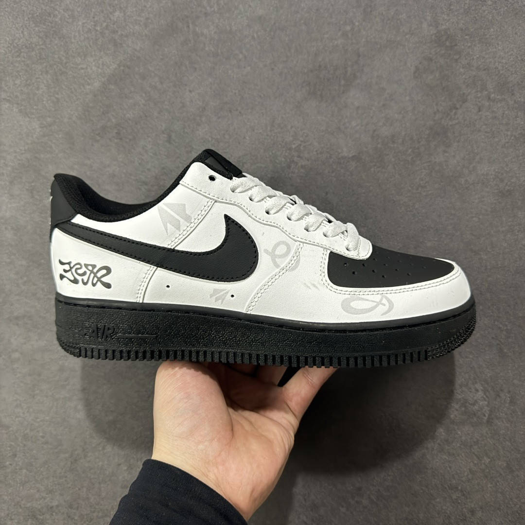 【定制版】官方爆款定制 二次元主题 Nike Air Force 1 Low’07 城市烙印 空军一号低帮休闲板鞋 定制皮料 原厂3D打印 定制鞋盒 原楦原纸板 纯正空军版型 内置全掌气垫 货号：ZH0316-153 尺码：36 36.5 37.5 38 38.5 39 40 40.5 41 42 42.5 43 44 44.5 45-选品中心