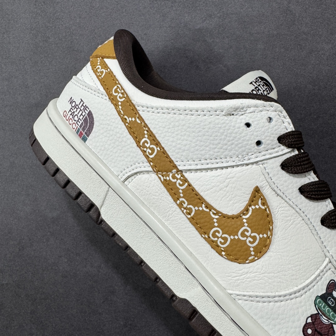 图片[6]-【定制版】Nike SB Dunk Low 北面联名 白黑棕 高端定制 低帮休闲板鞋  #定制鞋盒 大厂纯原品质出货 超高清洁度 皮料切割干净无任何毛边 细节完美 货号：YF9511-916  尺码：36 36.5 37.5 38 38.5 39 40 40.5 41 42 42.5 43 44 44.5 45-选品中心