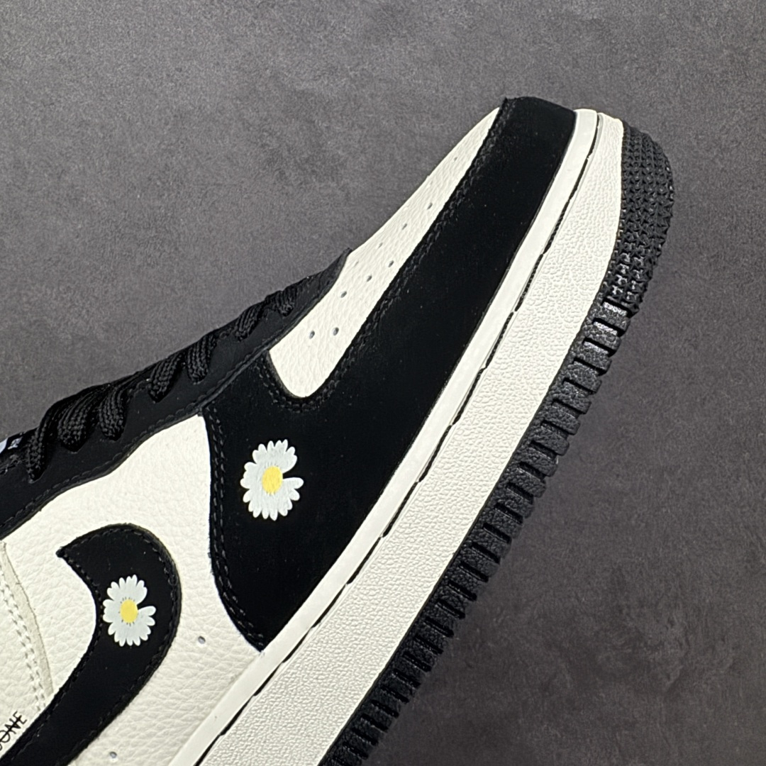 图片[5]-【定制版】Nike Air Force 1\’07 Low 权志龙联名 雏菊米黑勾 空军一号低帮休闲板鞋  #原楦头原纸板 原装鞋盒 定制五金配件 内置全掌气垫 原厂鞋底 货号：LD1999-002  尺码：36 36.5 37.5 38 38.5 39 40 40.5 41 42 42.5 43 44 44.5 45-选品中心