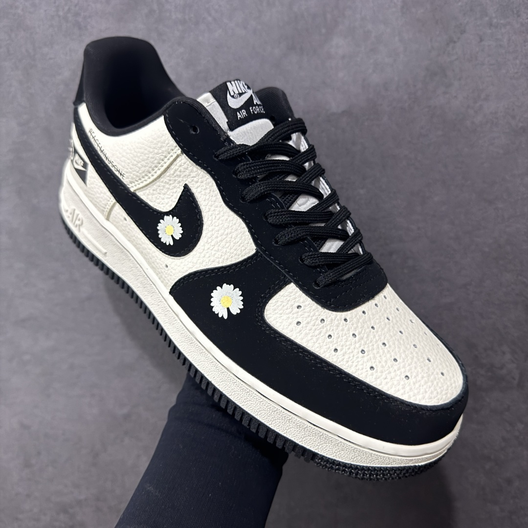 图片[3]-【定制版】Nike Air Force 1\’07 Low 权志龙联名 雏菊米黑勾 空军一号低帮休闲板鞋  #原楦头原纸板 原装鞋盒 定制五金配件 内置全掌气垫 原厂鞋底 货号：LD1999-002  尺码：36 36.5 37.5 38 38.5 39 40 40.5 41 42 42.5 43 44 44.5 45-选品中心