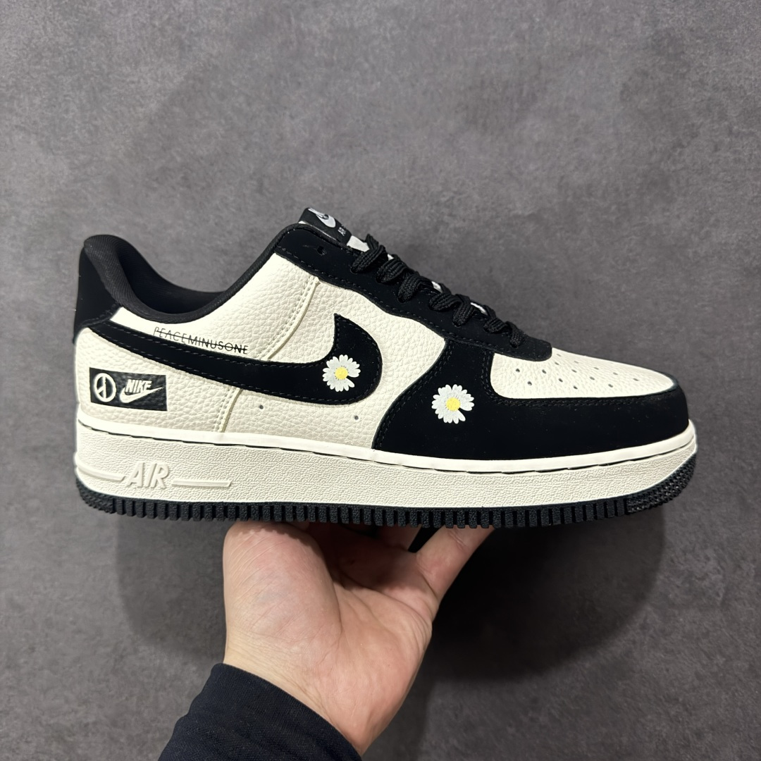 【定制版】Nike Air Force 1\’07 Low 权志龙联名 雏菊米黑勾 空军一号低帮休闲板鞋  #原楦头原纸板 原装鞋盒 定制五金配件 内置全掌气垫 原厂鞋底 货号：LD1999-002  尺码：36 36.5 37.5 38 38.5 39 40 40.5 41 42 42.5 43 44 44.5 45-选品中心