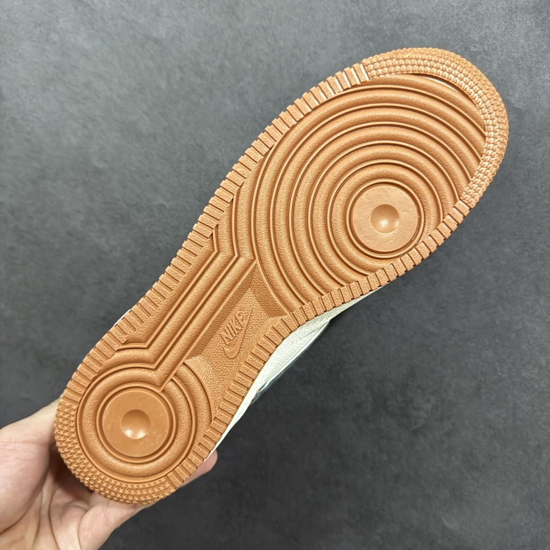 图片[9]-【定制版】NIke Air Force 1 \’07 Low 空军一号低帮 运动鞋 休闲鞋 折边针车 工艺难度大 原楦头原纸板 原装鞋盒 定制五金配件 内置全掌气垫 原厂鞋底 货号：SS1979-005 尺码：36 36.5 37.5 38 38.5 39 40 40.5 41 42 42.5 43 44 44.5 45 编码：HXSA310320-选品中心