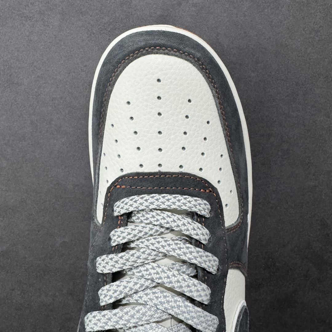 图片[8]-【定制版】NIke Air Force 1 \’07 Low 空军一号低帮 运动鞋 休闲鞋 折边针车 工艺难度大 原楦头原纸板 原装鞋盒 定制五金配件 内置全掌气垫 原厂鞋底 货号：SS1979-005 尺码：36 36.5 37.5 38 38.5 39 40 40.5 41 42 42.5 43 44 44.5 45 编码：HXSA310320-选品中心