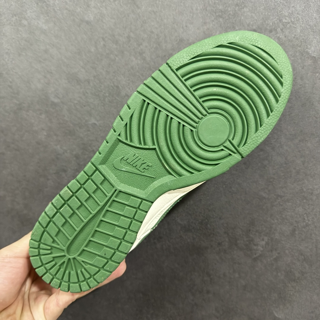 图片[9]-【定制版】Nike SB Dunk Low LV联名 米灰军绿 周年高端定制 低帮休闲板鞋  #定制鞋盒 大厂纯原品质出货 超高清洁度 皮料切割干净无任何毛边 细节完美 货号：JP1628-001  尺码：36 36.5 37.5 38 38.5 39 40 40.5 41 42 42.5 43 44 44.5 45-选品中心