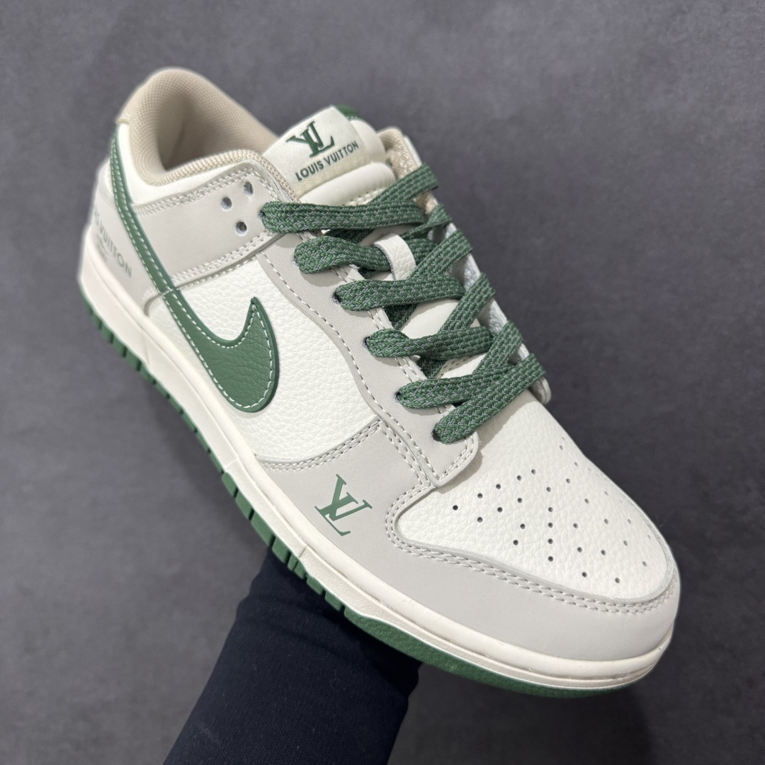 图片[3]-【定制版】Nike SB Dunk Low LV联名 米灰军绿 周年高端定制 低帮休闲板鞋  #定制鞋盒 大厂纯原品质出货 超高清洁度 皮料切割干净无任何毛边 细节完美 货号：JP1628-001  尺码：36 36.5 37.5 38 38.5 39 40 40.5 41 42 42.5 43 44 44.5 45-选品中心