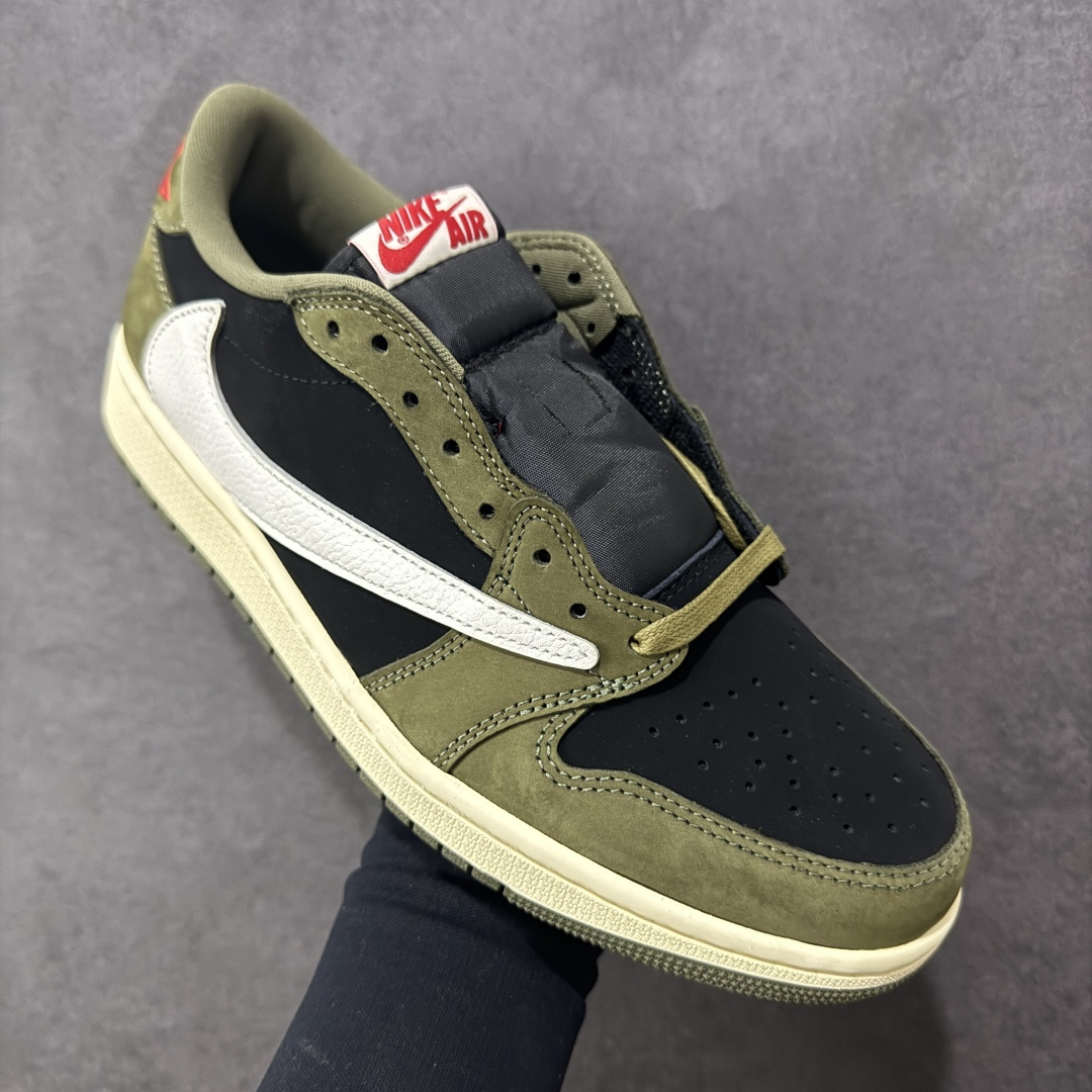 图片[3]-【纯原全头层】Air Jordan 1 AJ1 绿黑白低帮小摩卡倒钩 DM7866-002 超级强悍品质 可对比市场各大纯原版本 专业aj大厂出品 对细节的把控毋庸置疑 材料也是用最接近原鞋的头层皮料 所有地方都没有做到减配 原厂鞋楦打造完美鞋型 整体鞋型以及后跟做的弧度做的非常好 鞋带为原厂打蜡鞋带 粗细程度同步原鞋 裁片清洁度到位 无明显瑕疵毛边 免修产品 正确针车 该重针 该有尖角的地方都有做到 鞋价格非常香 转手可闭眼卖高价 到手各位就知道货有多好 绝对秒杀一切同价格货品 尺码：36-47.5-选品中心