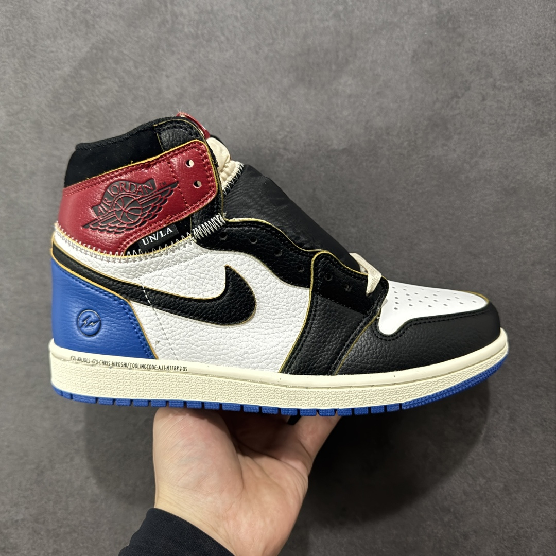 【清远TS版】Nike Air Jordan aj1 Retro High OG 百搭休闲文化运动篮球鞋 口碑AJ大厂出品 全系列原楦原纸板开发 原厂头层皮料加持 原厂定型后跟完美效果 裁片超高清洁度 针车 细节到位 性价比十足💪🏻 货号:IO7847-002 尺码:36-48.5(半)-选品中心