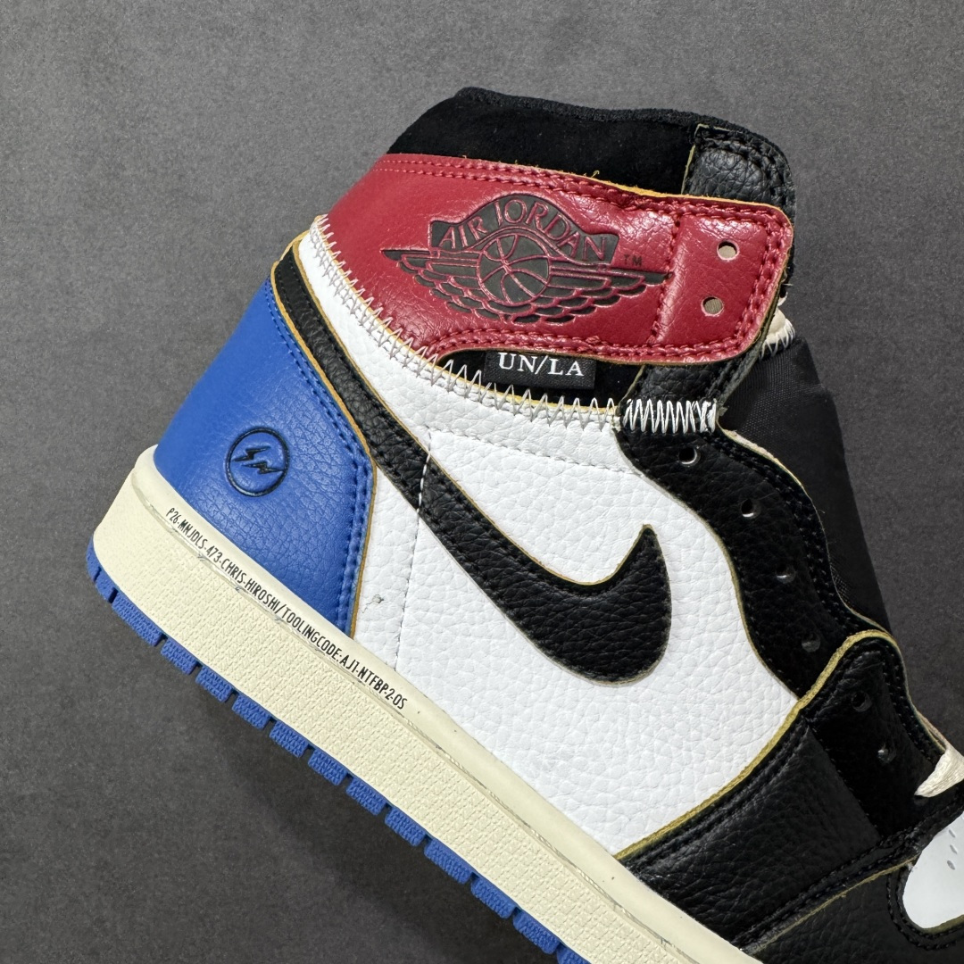 图片[6]-【清远TS版】Nike Air Jordan aj1 Retro High OG 百搭休闲文化运动篮球鞋 口碑AJ大厂出品 全系列原楦原纸板开发 原厂头层皮料加持 原厂定型后跟完美效果 裁片超高清洁度 针车 细节到位 性价比十足💪🏻 货号：IO7847-002 尺码：36-48.5（半）-选品中心