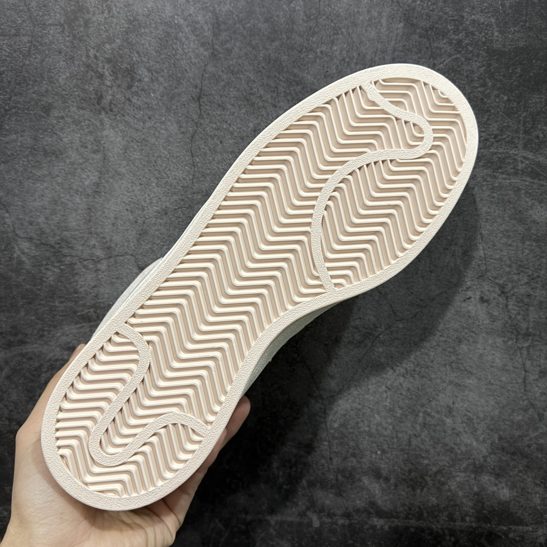 图片[9]-【纯原版】纯原版终于出货💪🏻 AD Campus 00s校园板鞋系列 正确头层猪八皮 正确完美版型 正确厚鞋舌 侧面白杠为头层皮 非市面超纤皮面 整体质感很强大 各位放心使用！绝对比市场任何版本都强💪🏻 白灰黑出货 货号：JQ5733 尺码：35.5-46 半码-选品中心