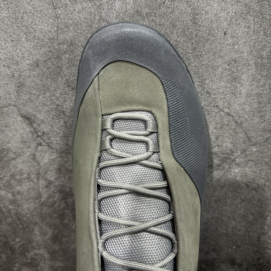 图片[5]-【莞产纯原】Arcteryx始祖鸟 Konseal Shoe 舒适 防滑耐磨透气支撑抓地 登山鞋 黑色 全鞋采用头层麂皮 耐磨防滑黄金V底 莞产高品质 区别市场通货 代购指定版本 原数据开发 不掉标 正确高频字体 鸟爪细节完美 区别市场公版货 错误字体货 中底带钢印上脚舒适轻便无负重感 四季百搭 始祖鸟 KONSEAL 轻量户外鞋，这双鞋，不仅仅可以穿着逛街上班，更可以穿着徒步旅游甚至攀岩！说实话，没多少人真的会去攀岩，经我们试穿，这双鞋，日常穿也是非常舒服轻便！搭配日常的衣服完全不违和！结构中底TPU底盘，保护双脚。配置3D模具保护双脚+一体化系带系统，鞋面防撕裂网布、TPU保护膜和牛巴革合成面料，喜欢放心入！这种类型的鞋子咱们家超难得遇到一次，喜欢一定不要错过 尺码：39-45-选品中心