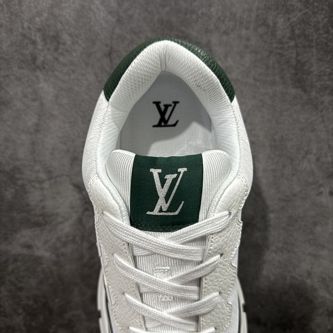 图片[8]-【YS纯原】Louis Vuitton Classic 2025秋天系列 路易威登LV 低帮 白黑色 圆头系带低邦经典走秀休闲鞋上脚非常舒适 奢侈用料，做工精细，中底印有欧洲制造英文字母 鞋面由意大利进口小牛皮拼接，侧边饰有品牌Loggo标志及签名，最新乳胶垫脚➕网布内里，脚感超舒适。原厂特供原版双色TPU组合大底。套包工艺 固特异缝合锁边 面料：独家定制头层牛皮 配件：独家私模Vuitton标识 内里：定制丝滑网里一头层丝绸牛皮内里 大底：TPU组合大底耐磨防滑防黄 垫脚：新款乳胶垫-网纱吸汗 工艺：全电脑针车拉线 鞋头 后套 冷热定型 全套拉帮套楦中低LLogo花纹 包装 证书 卡片 说明书 合格证 防尘袋 全网最齐包装 尺码：39-45-选品中心