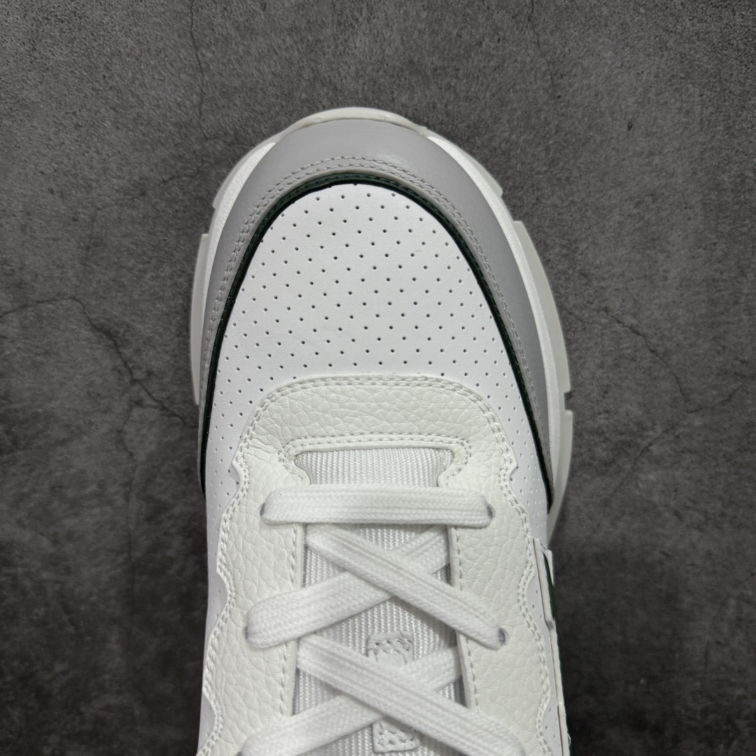 图片[5]-【YS纯原】Louis Vuitton Classic 2025秋天系列 路易威登LV 低帮 白黑色 圆头系带低邦经典走秀休闲鞋上脚非常舒适 奢侈用料，做工精细，中底印有欧洲制造英文字母 鞋面由意大利进口小牛皮拼接，侧边饰有品牌Loggo标志及签名，最新乳胶垫脚➕网布内里，脚感超舒适。原厂特供原版双色TPU组合大底。套包工艺 固特异缝合锁边 面料：独家定制头层牛皮 配件：独家私模Vuitton标识 内里：定制丝滑网里一头层丝绸牛皮内里 大底：TPU组合大底耐磨防滑防黄 垫脚：新款乳胶垫-网纱吸汗 工艺：全电脑针车拉线 鞋头 后套 冷热定型 全套拉帮套楦中低LLogo花纹 包装 证书 卡片 说明书 合格证 防尘袋 全网最齐包装 尺码：39-45-选品中心