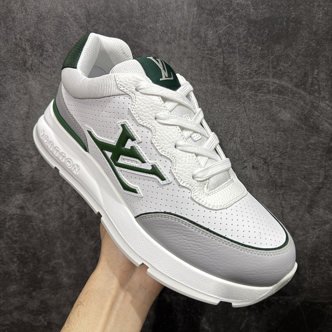 图片[3]-【YS纯原】Louis Vuitton Classic 2025秋天系列 路易威登LV 低帮 白黑色 圆头系带低邦经典走秀休闲鞋上脚非常舒适 奢侈用料，做工精细，中底印有欧洲制造英文字母 鞋面由意大利进口小牛皮拼接，侧边饰有品牌Loggo标志及签名，最新乳胶垫脚➕网布内里，脚感超舒适。原厂特供原版双色TPU组合大底。套包工艺 固特异缝合锁边 面料：独家定制头层牛皮 配件：独家私模Vuitton标识 内里：定制丝滑网里一头层丝绸牛皮内里 大底：TPU组合大底耐磨防滑防黄 垫脚：新款乳胶垫-网纱吸汗 工艺：全电脑针车拉线 鞋头 后套 冷热定型 全套拉帮套楦中低LLogo花纹 包装 证书 卡片 说明书 合格证 防尘袋 全网最齐包装 尺码：39-45-选品中心