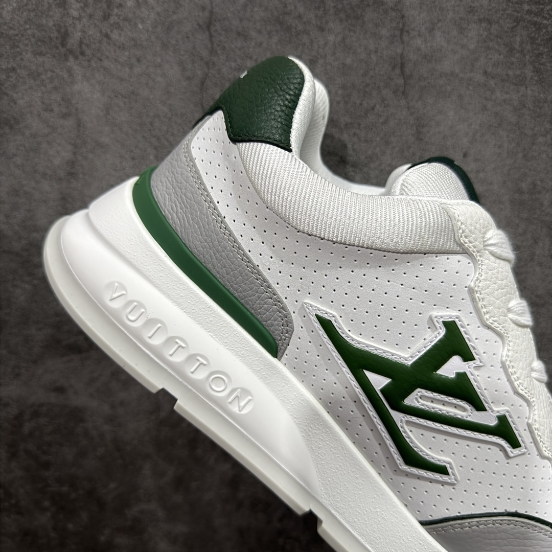 图片[7]-【YS纯原】Louis Vuitton Classic 2025秋天系列 路易威登LV 低帮 白黑色 圆头系带低邦经典走秀休闲鞋上脚非常舒适 奢侈用料，做工精细，中底印有欧洲制造英文字母 鞋面由意大利进口小牛皮拼接，侧边饰有品牌Loggo标志及签名，最新乳胶垫脚➕网布内里，脚感超舒适。原厂特供原版双色TPU组合大底。套包工艺 固特异缝合锁边 面料：独家定制头层牛皮 配件：独家私模Vuitton标识 内里：定制丝滑网里一头层丝绸牛皮内里 大底：TPU组合大底耐磨防滑防黄 垫脚：新款乳胶垫-网纱吸汗 工艺：全电脑针车拉线 鞋头 后套 冷热定型 全套拉帮套楦中低LLogo花纹 包装 证书 卡片 说明书 合格证 防尘袋 全网最齐包装 尺码：39-45-选品中心
