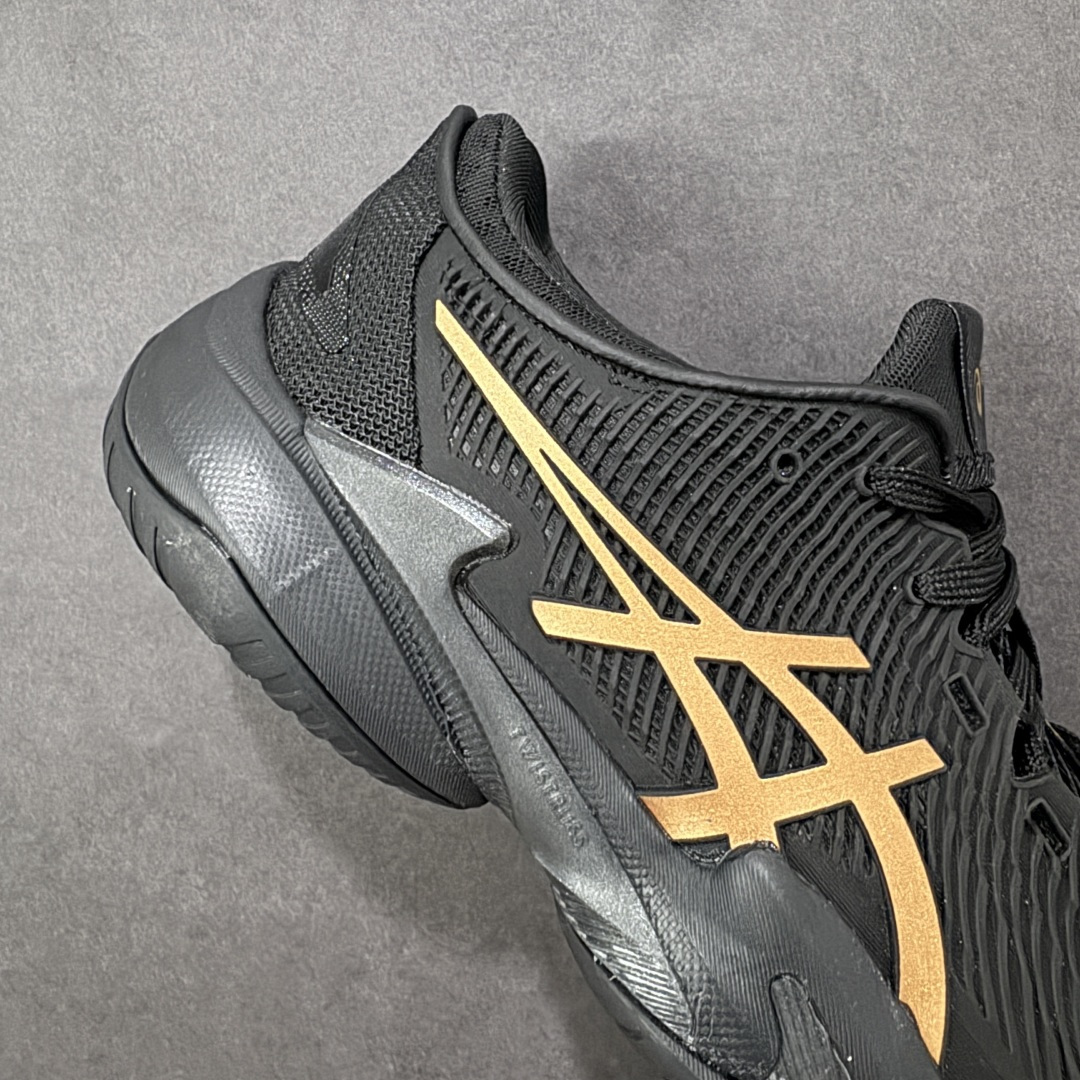 图片[6]-【公司级】Asics Court FF 3 织物合成革 防滑耐磨透气 低帮 网球鞋 COURT FF 3鞋面采用PU支撑裁片，提供了横向和纵向移动的灵活性的同时提升了足部移动时的稳定性；袜套式鞋口设计，提供很好的包裹性；分离式中足稳定片，改善扭转刚度，增加制动力和推进力；分离式后掌，增大触地面积之余，能够减少滑步耗时，降低身体负荷。 货号：1041A527-960 尺码：36-47 含半码 编码：FSB270280-选品中心