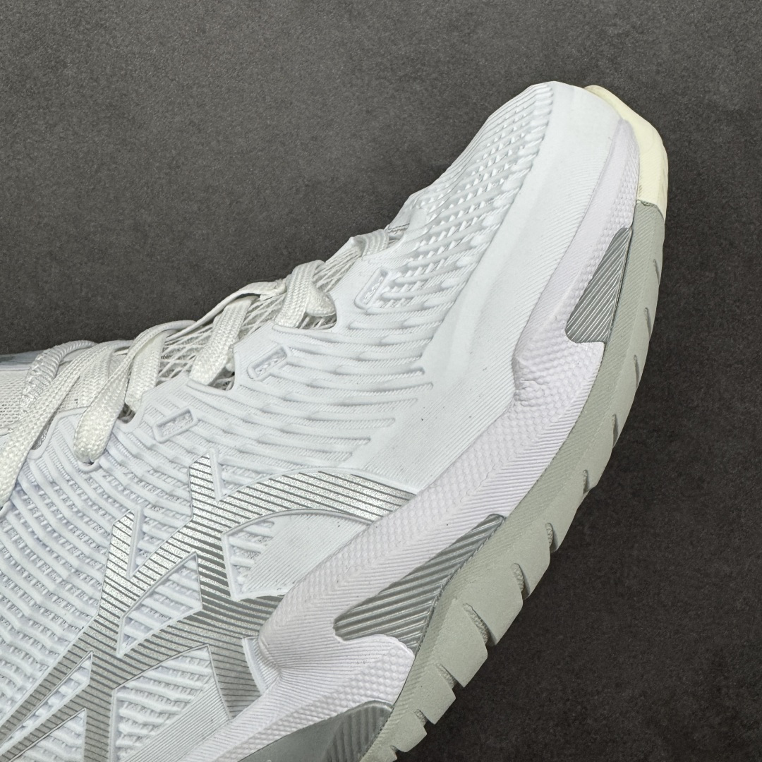 图片[5]-【公司级】Asics Court FF 3 织物合成革 防滑耐磨透气 低帮 网球鞋 COURT FF 3鞋面采用PU支撑裁片，提供了横向和纵向移动的灵活性的同时提升了足部移动时的稳定性；袜套式鞋口设计，提供很好的包裹性；分离式中足稳定片，改善扭转刚度，增加制动力和推进力；分离式后掌，增大触地面积之余，能够减少滑步耗时，降低身体负荷。 货号：1042A220-100 尺码：36-47 含半码 编码：FSB270280-选品中心