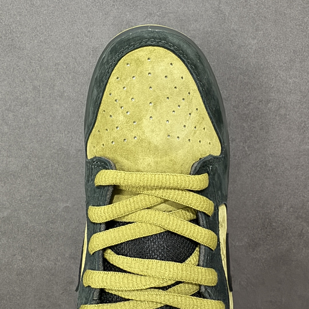 图片[8]-【公司级】Supreme x Nike Dunk SB Low Pro OG Sup x 耐克 SB 低帮 联名黄黑 鞋身整体以黄色作为主色调，搭配黑色框架覆盖层，使鞋款十分百搭，鞋舌绣标上以Nike Swoosh Logo呈现，鞋身两侧的Swooshh Logo采用黑色点缀，后跟饰片采辅以黑色麂皮妆点，鞋舌是网眼布材料，增强了透气性，整体十分百搭；后跟Nike字样以白色刺绣妆点，后跟雕刻Supreme创办年份94数字，而\”Nike SB x Supreme\”吊牌，更是为整体造型增添了一抹标志性的独特风采，中底以及鞋垫内侧带有Supremef字样，彰显联名身份；最后以黑色中底搭配黄色橡胶完善整体设计收尾。 货号：HQ8487-300 尺码：36 36.5 37.5 38 38.5 39 40 40.5 41 42 42.5 43 44 44.5 45 编码：FSB250260-选品中心