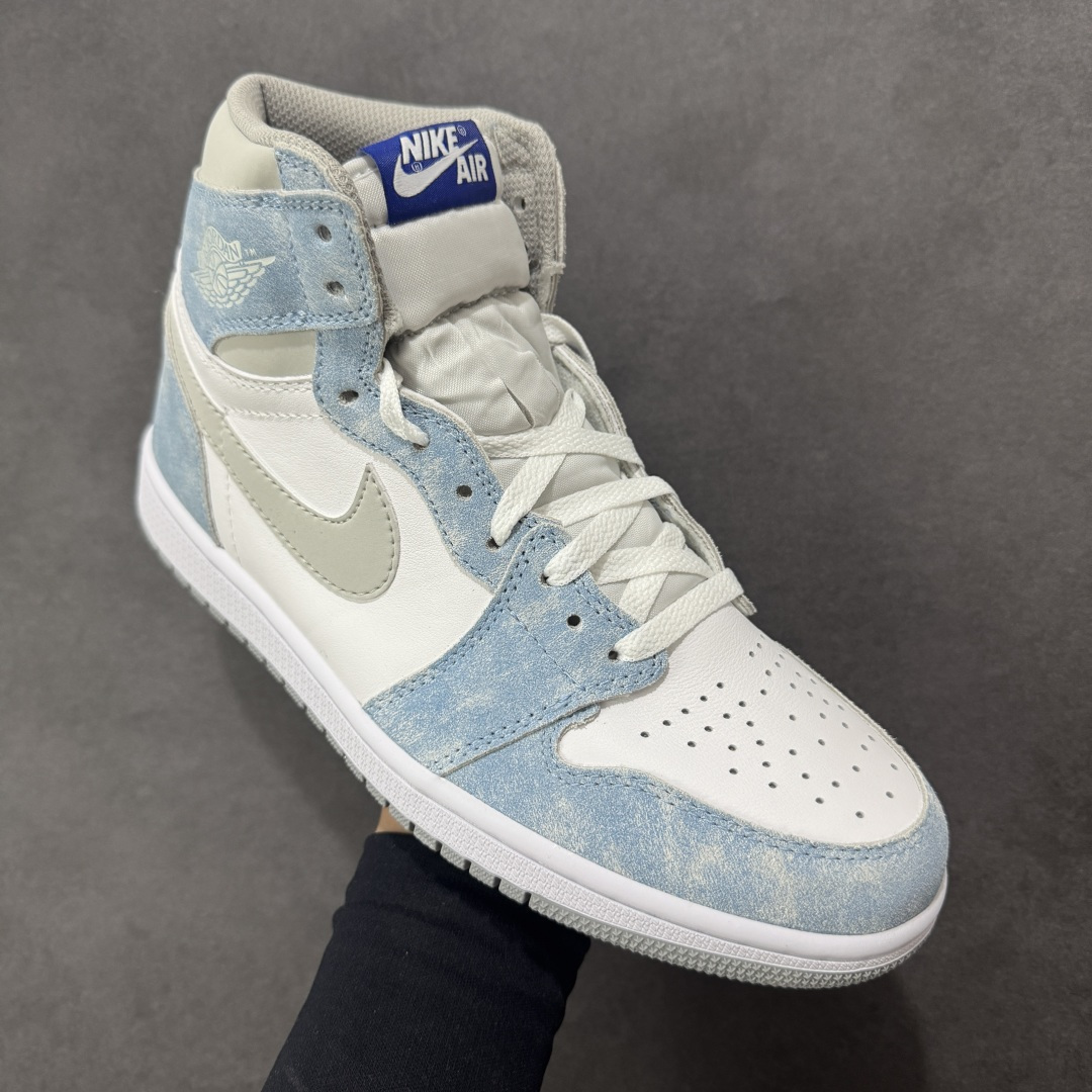 图片[3]-【公司级头层版】Air Jordan 1 High OG 高帮 AJ1 乔丹1代 aj1 乔1 高邦 金人吊牌 乔丹篮球鞋系列555088-402 采用正确头层皮组合荔枝纹头层皮革鞋面材质 中底注胶孔及缜密中底拉帮工艺 内置气垫及耐磨橡胶大底 尺码：36-47带半码-选品中心