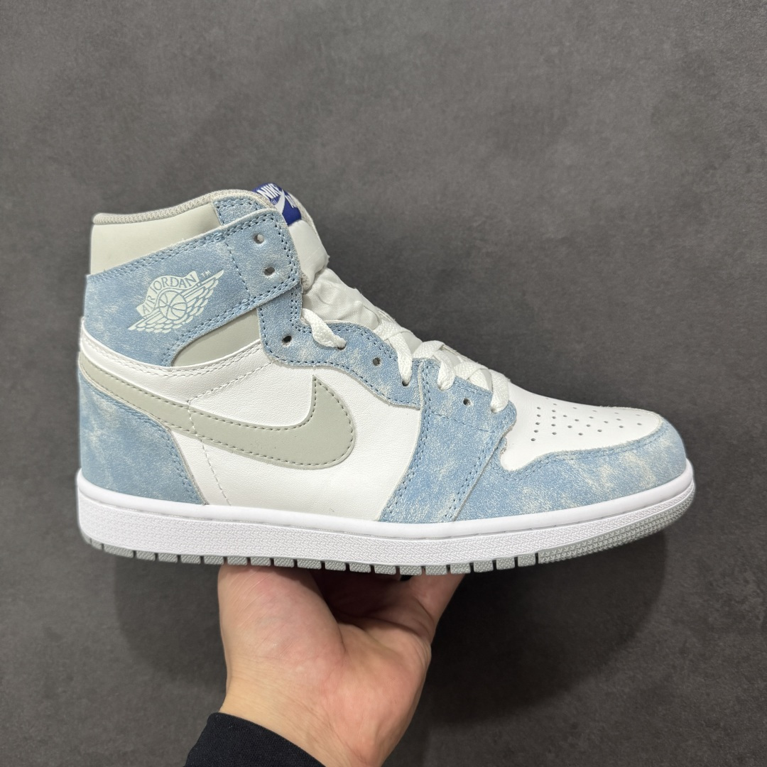【公司级头层版】Air Jordan 1 High OG 高帮 AJ1 乔丹1代 aj1 乔1 高邦 金人吊牌 乔丹篮球鞋系列555088-402 采用正确头层皮组合荔枝纹头层皮革鞋面材质 中底注胶孔及缜密中底拉帮工艺 内置气垫及耐磨橡胶大底 尺码：36-47带半码-选品中心