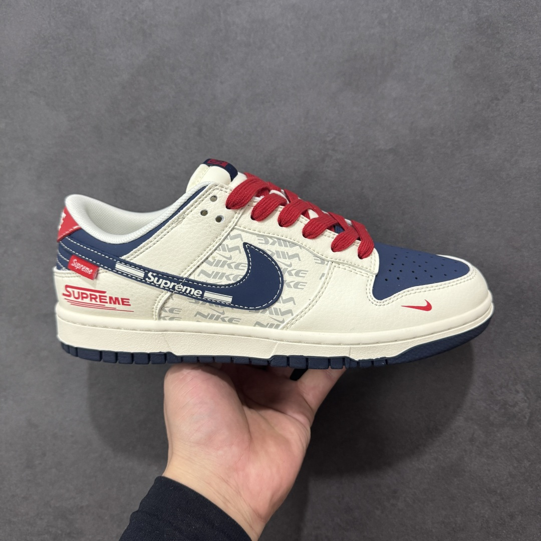 【定制版】Air Jordan 1 Low AJ1 乔1 “Superme联名---米白蓝红”高端定制 低帮复古篮球鞋 #定制鞋盒 大厂纯原品质出货 超高清洁度 皮料切割干净无任何毛边 细节完美 货号：XD1588-241 尺码：36 36.5 37.5 38 38.5 39 40 40.5 41 42 42.5 43 44 44.5 45-选品中心