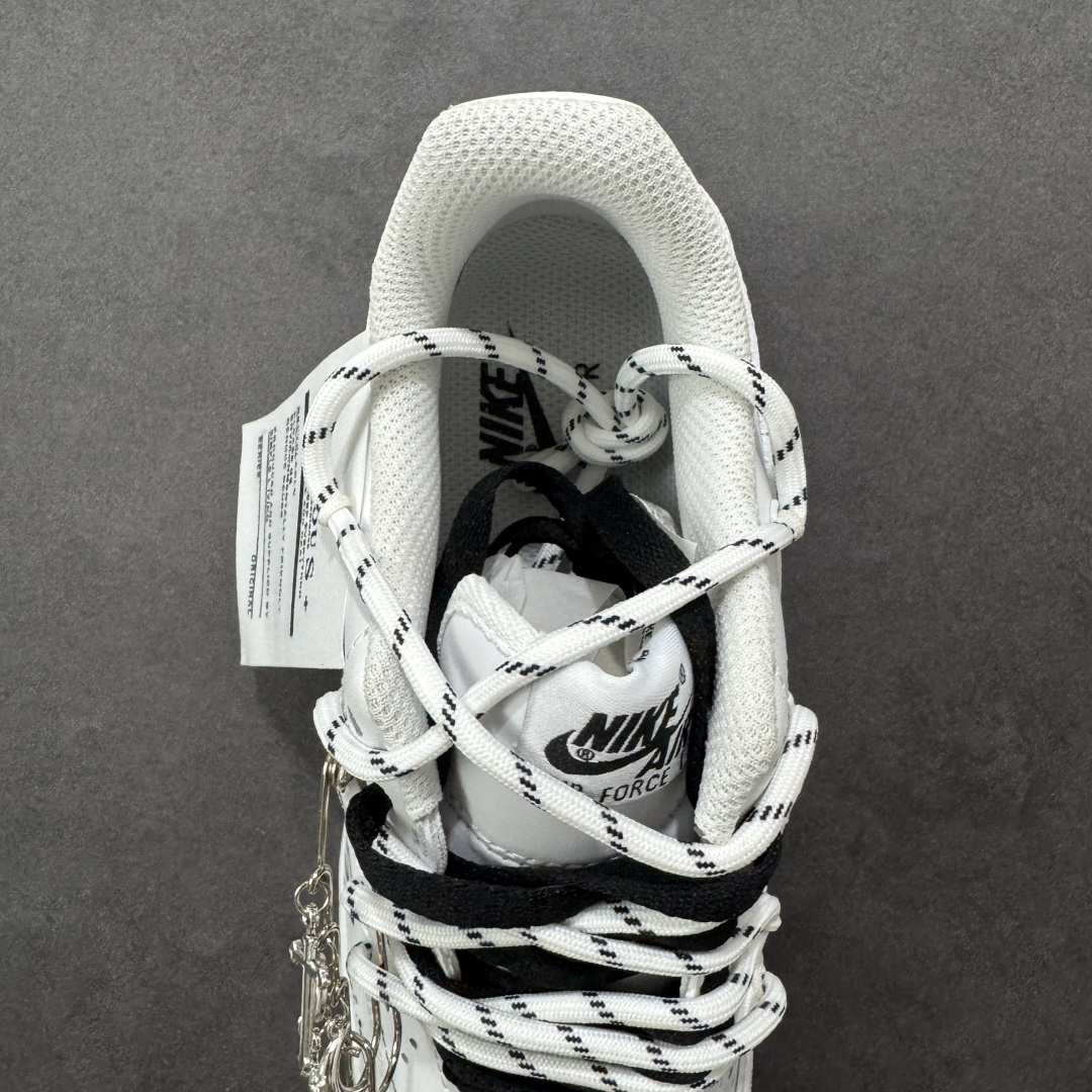 图片[7]-【定制版】“简涂怪趣”✨订制空军一号板鞋 该定制版球鞋选用原鞋款为Nike Air Force 1\’07空军一号，以经典纯白空军板鞋为底，融合街头涂鸦、金属别针等潮酷元素，自带小众定制的独特感；既保留了白鞋的简约百搭，又通过细节强化了街头个性。 货号：CZ8699-578 尺码： 36 36.5 37.5 38 38.5 39 40 40.5 41 42 42.5 43 44 44.5 45 编码：HXSA310320-选品中心