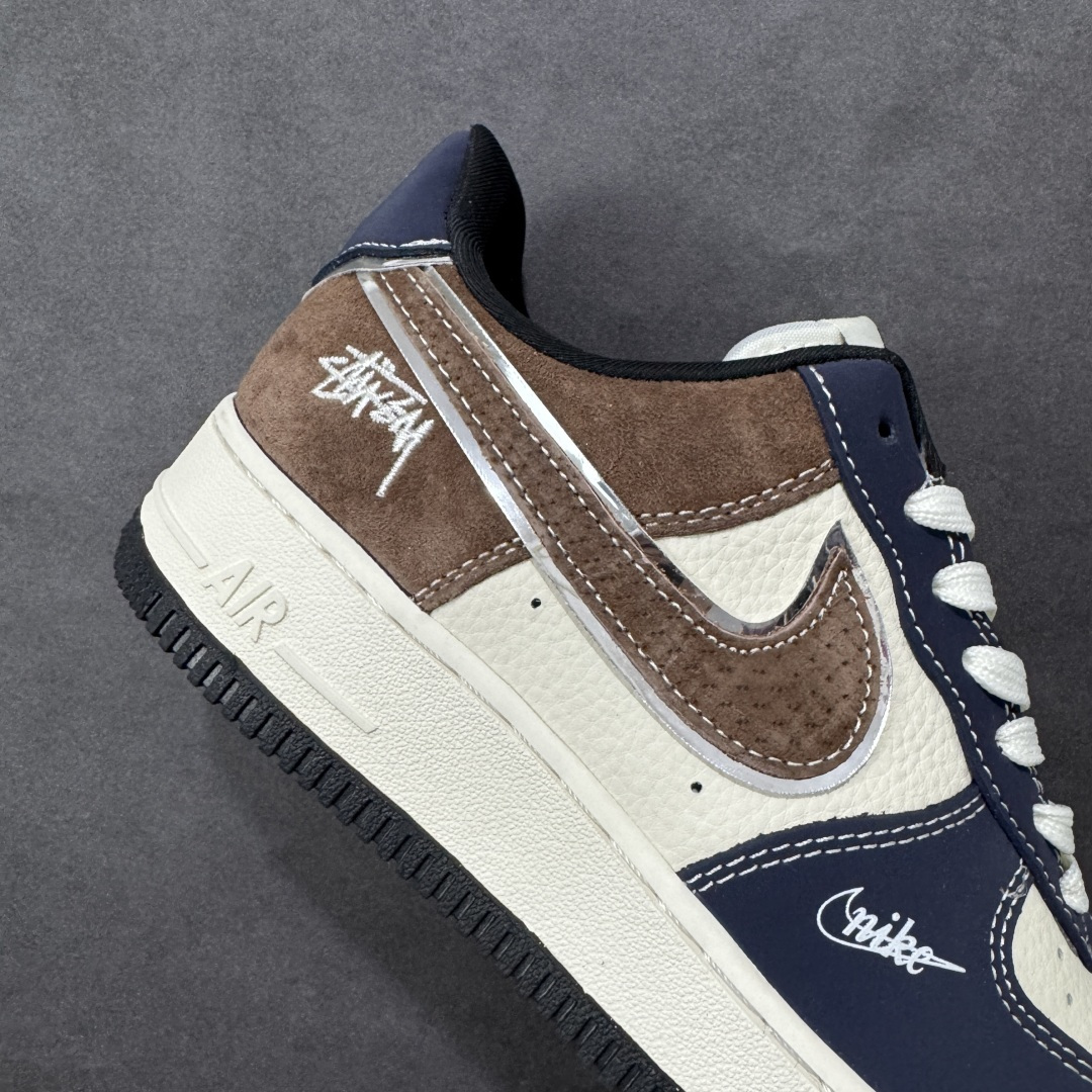 图片[6]-【公司级】NIke Air Force 1 \’07 Low “斯图西联名-蓝棕猪八革”空军一号 低帮 运动鞋 休闲鞋 折边针车 工艺难度大 原楦头原纸板 原装鞋盒 定制五金配件 内置全掌气垫 原厂鞋底 货号：DF0188-105 尺码：36 36.5 37.5 38 38.5 39 40 40.5 41 42 42.5 43 44 44.5 45-选品中心