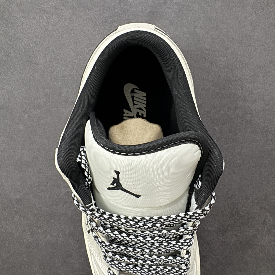 图片[7]-【定制版】Air Jordan 1 Low 休闲板鞋 遇上街头涂鸦美学，直接把个性焊在鞋身！ 米白皮革拼接浅灰翻毛的基底，自带温柔的复古质感，而鞋侧 Swoosh 以水墨迷彩解构重塑，搭配标志性的“XX”涂鸦符号，叛逆又吸睛的细节瞬间打破沉闷。 鞋舌、鞋帮的黑色包边与鞋带处的花纹绳结形成呼应，小勾标、飞翼logo的暗纹点缀，让整体设计在简约中藏满巧思。低帮鞋型兼顾日常穿搭的舒适度，无论是搭配工装裤还是牛仔裙，都能轻松打造出不撞款的街头风格，妥妥的潮人出街“杀手锏”！ 货号：LR8888-019-选品中心