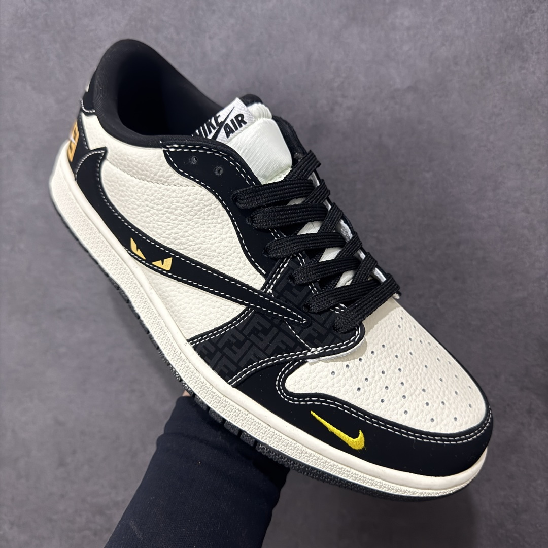 图片[3]-【定制版】Travis Scott x Jordan 1 Low “芬迪联名——字母米黑黄” 高端定制 乔丹倒勾低帮休闲板鞋 大厂纯原品质出货 纯正版型 定制鞋盒 皮料切割干净无任何毛边 细节完美 超高清洁度 货号：DD7866-110 尺码：36 36.5 37.5 38 38.5 39 40 40.5 41 42 42.5 43 44 44.5 45-选品中心