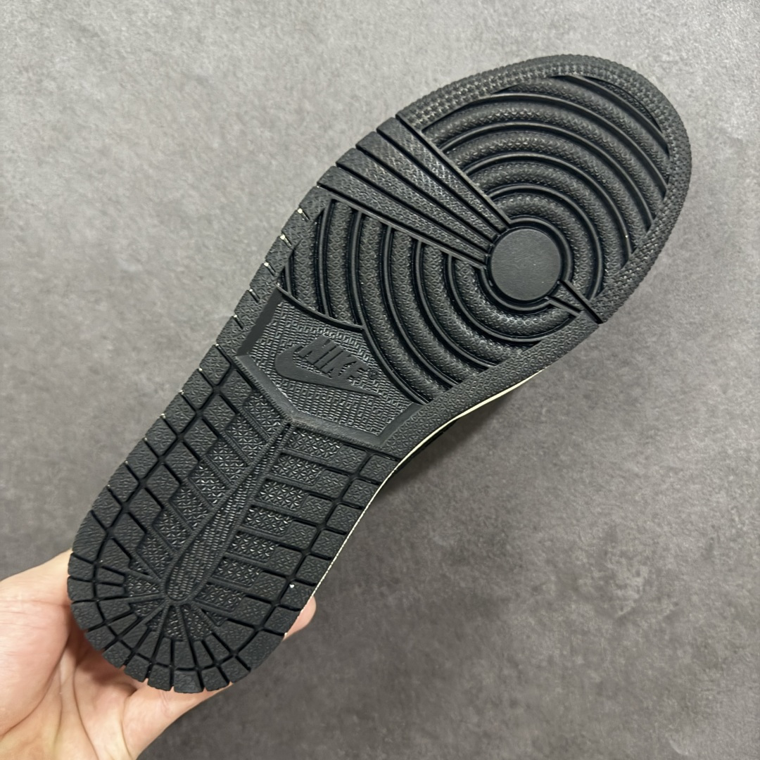 图片[9]-【定制版】Travis Scott x Jordan 1 Low “芬迪联名——字母米黑黄” 高端定制 乔丹倒勾低帮休闲板鞋 大厂纯原品质出货 纯正版型 定制鞋盒 皮料切割干净无任何毛边 细节完美 超高清洁度 货号：DD7866-110 尺码：36 36.5 37.5 38 38.5 39 40 40.5 41 42 42.5 43 44 44.5 45-选品中心