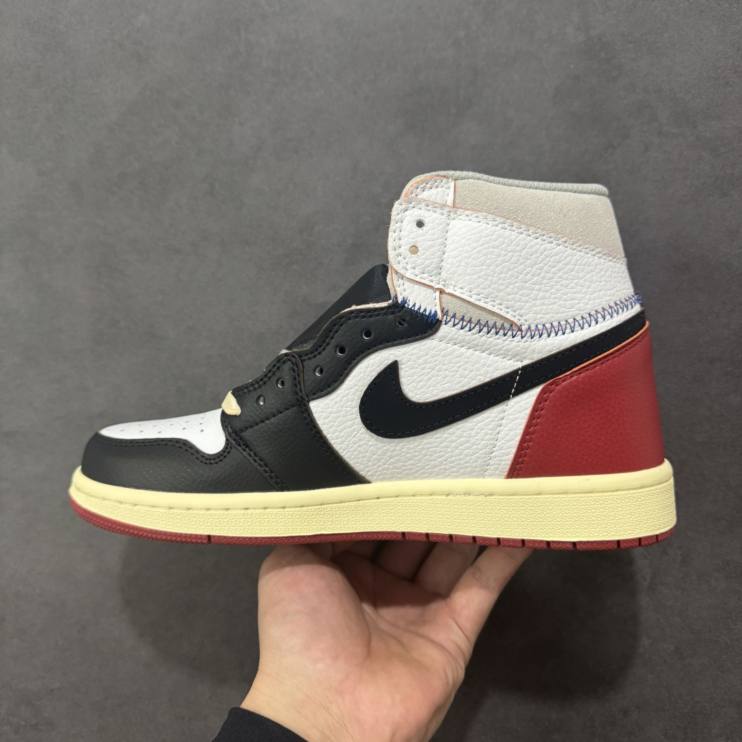 图片[2]-【全头层版本】Air Jordan AJ1 Retro High OG 联名黑白红 本厂联名出货 AJ1 高帮 UN 联名 全头层出货 放心推广 一个月质保 开胶 免费换新！ 给的就是底气 货号： BV1300-106 尺码：36 36.5 37.5 38 38.5 39 40 40.5 41 42 42.5 43 44 44.5 45 46-选品中心