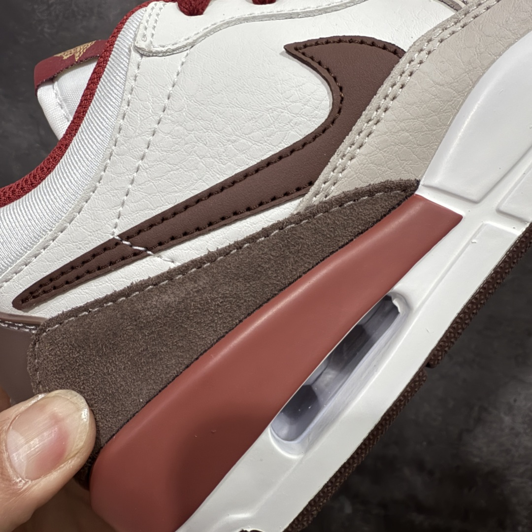 图片[3]-【纯原N版】Air Jordan Legacy AJ312 Low 低帮复古篮球鞋 白棕红 马年限定 IQ9783-121 市场最强独一档产物 全套原纸板楦头开发 原厂大底磨具加持立体防滑纹理 原档数据后跟TPU子母扣魔术贴 原装可视Air Sole气垫 原汁原味最完美的312代版型 唯一正确鞋头趴度弧度高度鞋身腰线 进口港宝加持 后跟自然饱满 全鞋荧光划线卡点 追求极致完美 每一双都是工艺品 多重QC质检 超越公司货的品控标准 实实在在的免检产品 鞋身采用了皮革材质打造 横跨鞋面的魔术贴十分吸睛 侧面的Swoosh Logo的一部分被鞋面遮挡了一部分 颇具玩味 魔术贴上标有NK标识 而鞋舌上是Jordan的经典红色飞翼Logo 后跟和鞋底均采用了AJ3的设计 后跟上同样也使用了经典的爆裂纹图案 尺码：36-47.5-选品中心