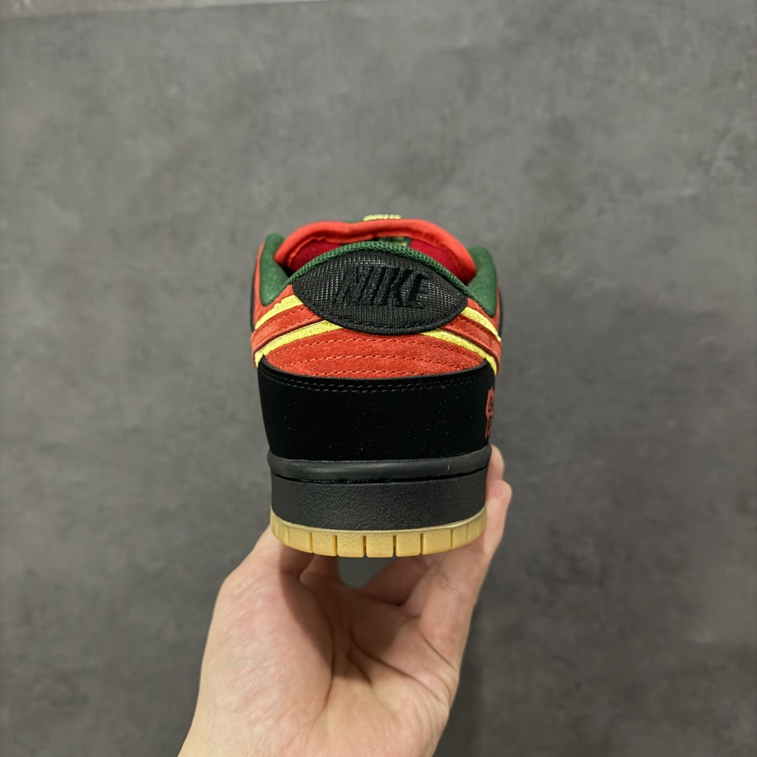 图片[4]-【公司级】Nike Dunk SB Low 黑红生胶 原装头层材料 独家版型蒸餾加工帶來的是更好的视觉和脚感体验大厂纯原品质出货 清洁度 电绣工艺 皮料切割干净无任何毛边 细节完美   货号：FZ1287-300  尺码：36 36.5 37.5 38 38.5 39 40 40.5 41 42 42.5 43 44 44.5 45-选品中心