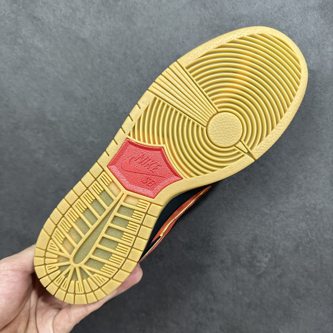 图片[9]-【公司级】Nike Dunk SB Low 黑红生胶 原装头层材料 独家版型蒸餾加工帶來的是更好的视觉和脚感体验大厂纯原品质出货 清洁度 电绣工艺 皮料切割干净无任何毛边 细节完美   货号：FZ1287-300  尺码：36 36.5 37.5 38 38.5 39 40 40.5 41 42 42.5 43 44 44.5 45-选品中心