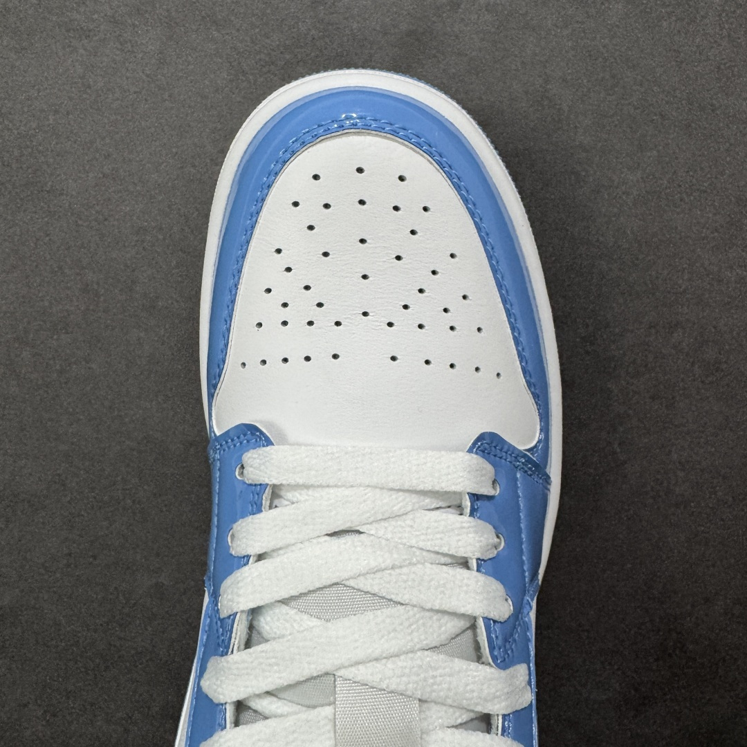 图片[8]-【H11版本】耐克Nike Air Jordan 1 AJ1经典复古经典低帮百搭文化篮球鞋 FZ2138-114 公司级真标半码制#原档案原数据开发版型#采用荔枝纹头层皮革鞋面材质#原厂立体填充鞋舌海绵#中底注胶孔及缜密中底拉帮工艺#原数据开发模具大底 尺码：35.5 36 36.5 37.5 38 38.5 39 40 40.5 41 42 42.5 43 44 44.5 45 46 47.5 编码：H11B270280-选品中心