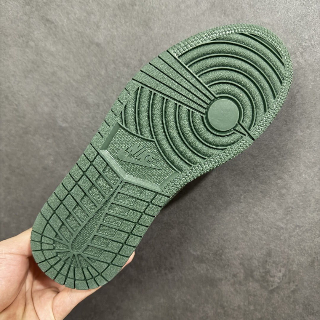 图片[9]-【H11版本】耐克Nike Air Jordan 1 AJ1经典复古经典低帮百搭文化篮球鞋 DC0774-113 公司级真标半码制#原档案原数据开发版型#采用荔枝纹头层皮革鞋面材质#原厂立体填充鞋舌海绵#中底注胶孔及缜密中底拉帮工艺#原数据开发模具大底 尺码：35.5 36 36.5 37.5 38 38.5 39 40 40.5 41 42 42.5 43 44 44.5 45 46 47.5 编码：H11B270280-选品中心